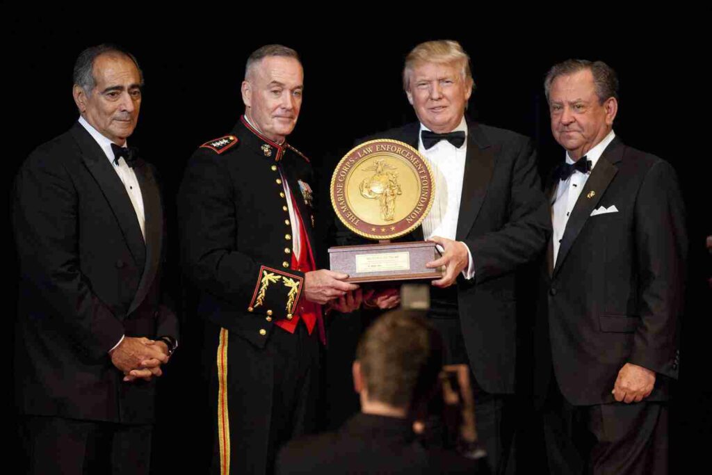 Usa America Men Award Marine Corps Donald Trump John 1047693 Pxhere.com 1 1024x683